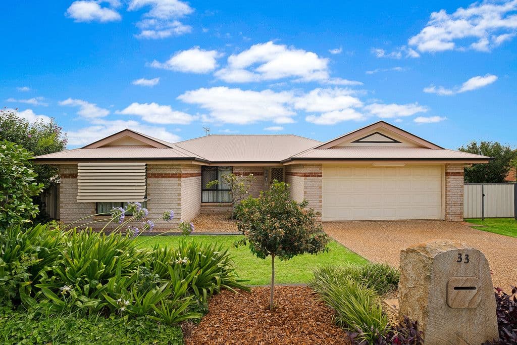 33 Fry Street, Middle Ridge QLD 4350, Middle Ridge - Image 1