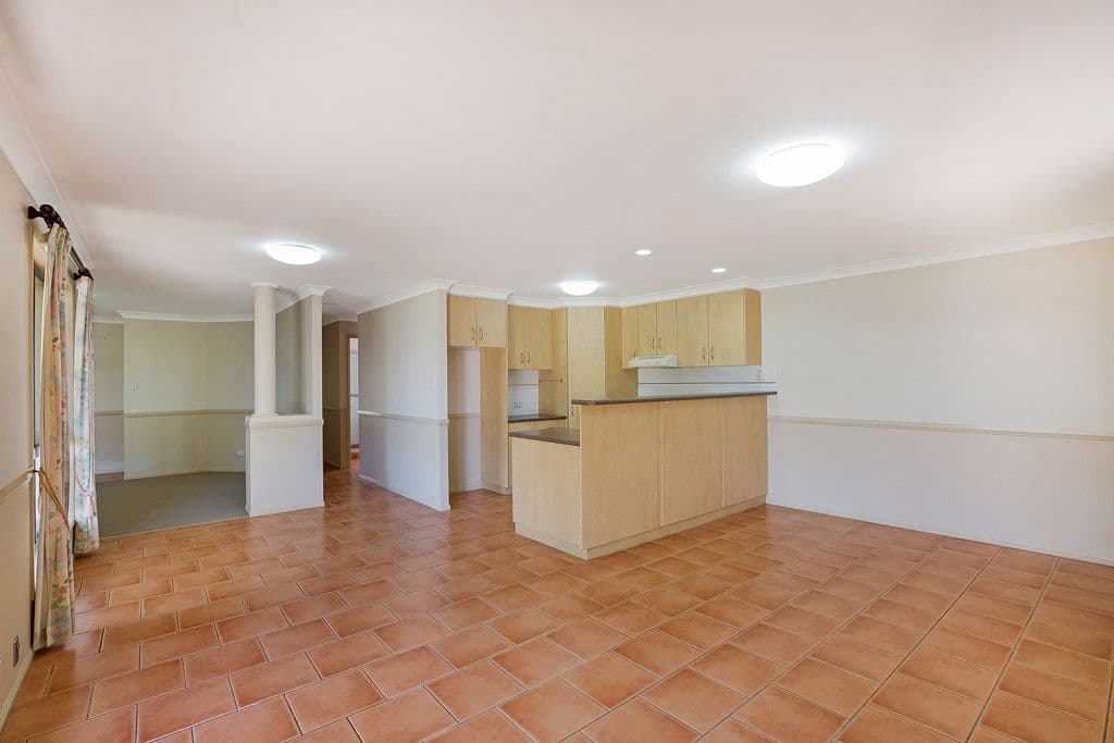 33 Fry Street, Middle Ridge QLD 4350, Middle Ridge - Thumbnail 4