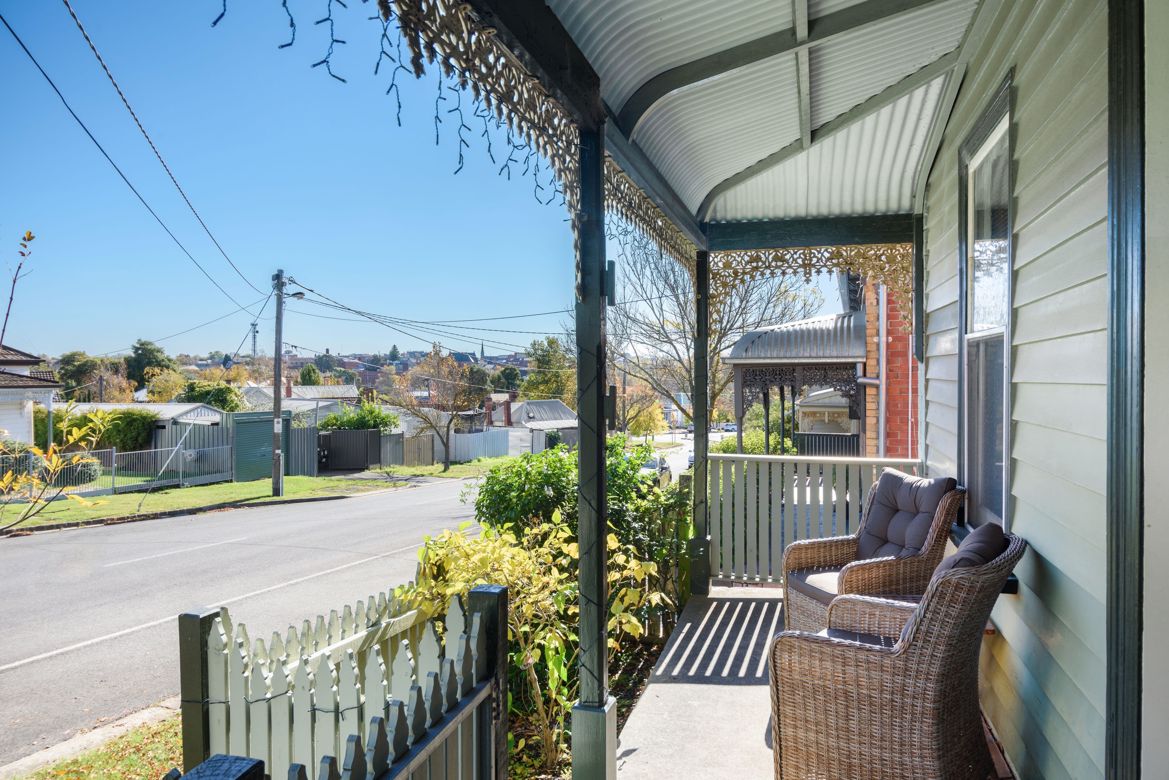 15 Young Street, Golden Point VIC 3350, Golden Point - Thumbnail 2