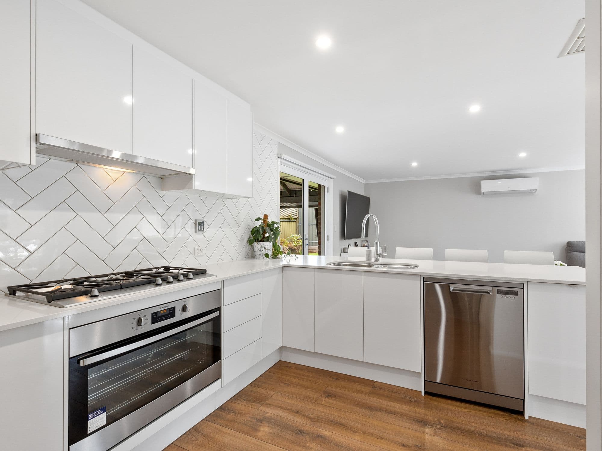 16 Allman Avenue, Woodcroft SA 5162, Woodcroft - Thumbnail 7