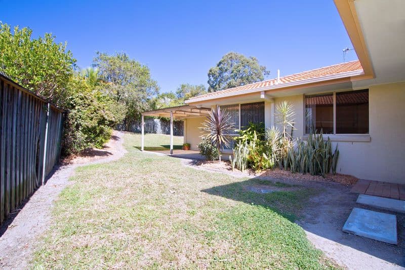 4 Glastonbury Drive, MUDGEERABA QLD 4213, Mudgeeraba - Thumbnail 3