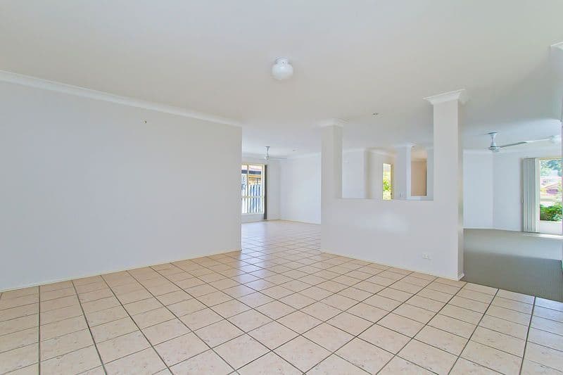 4 Glastonbury Drive, MUDGEERABA QLD 4213, Mudgeeraba - Thumbnail 8