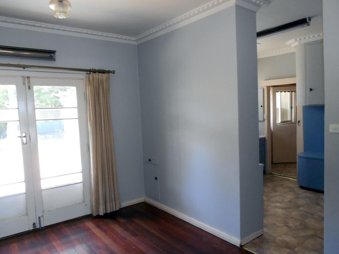 11 Cannawigara Road, BORDERTOWN SA 5268, Bordertown - Thumbnail 4
