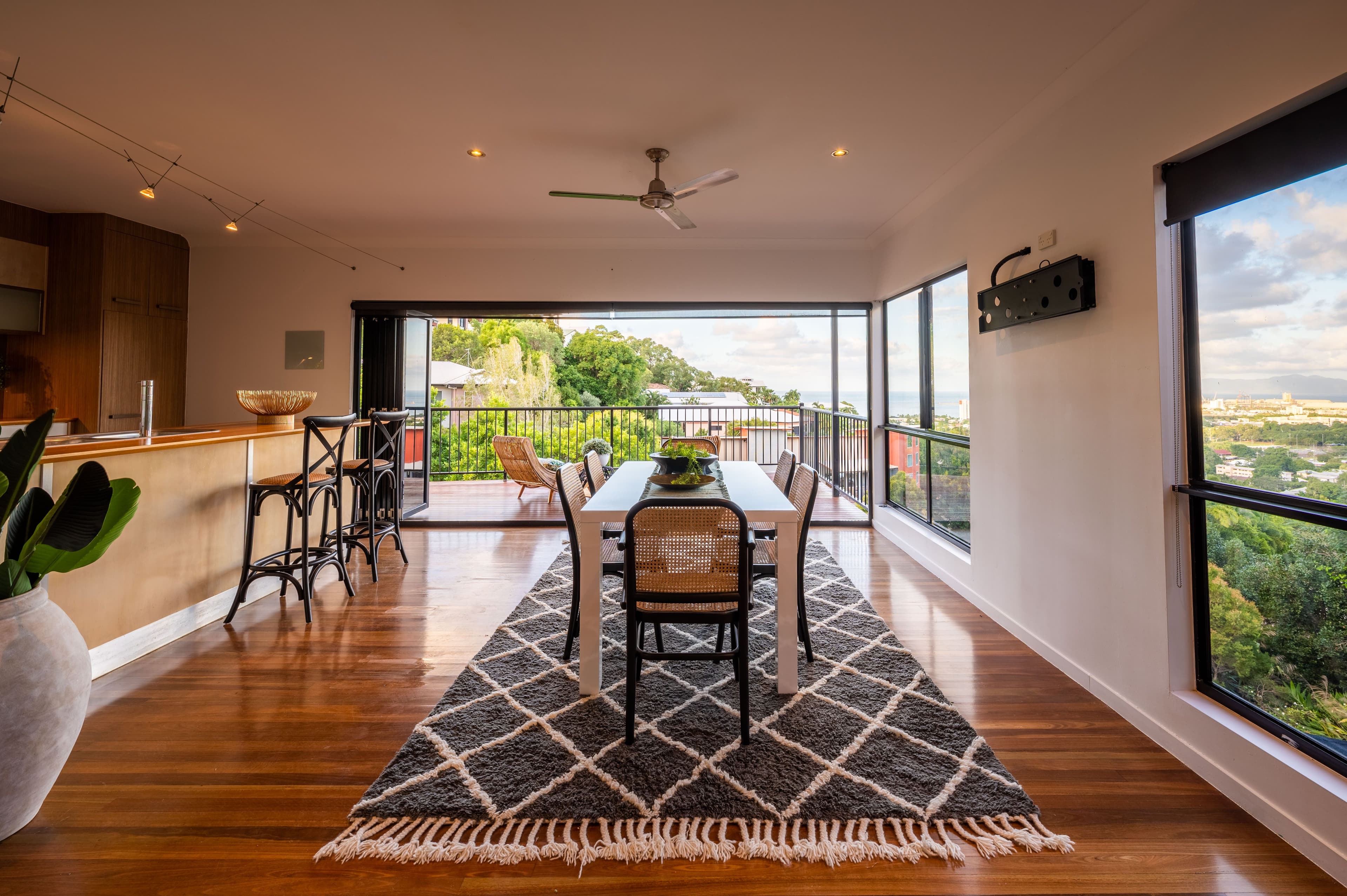 95 Yarrawonga Drive, Castle Hill QLD 4810, Castle Hill - Thumbnail 2