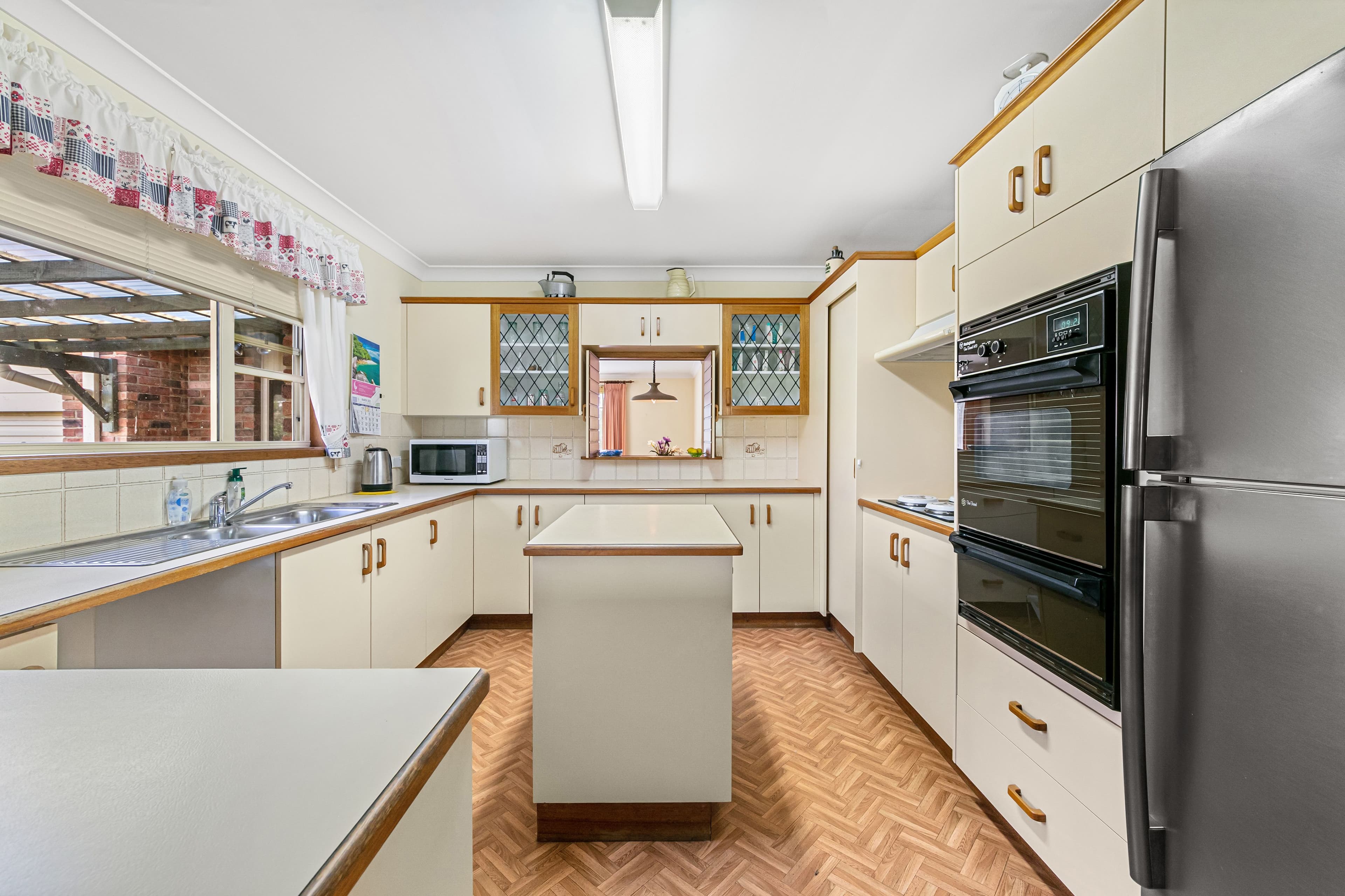 24 Avonlea Avenue, Gorokan NSW 2263, Gorokan - Thumbnail 2