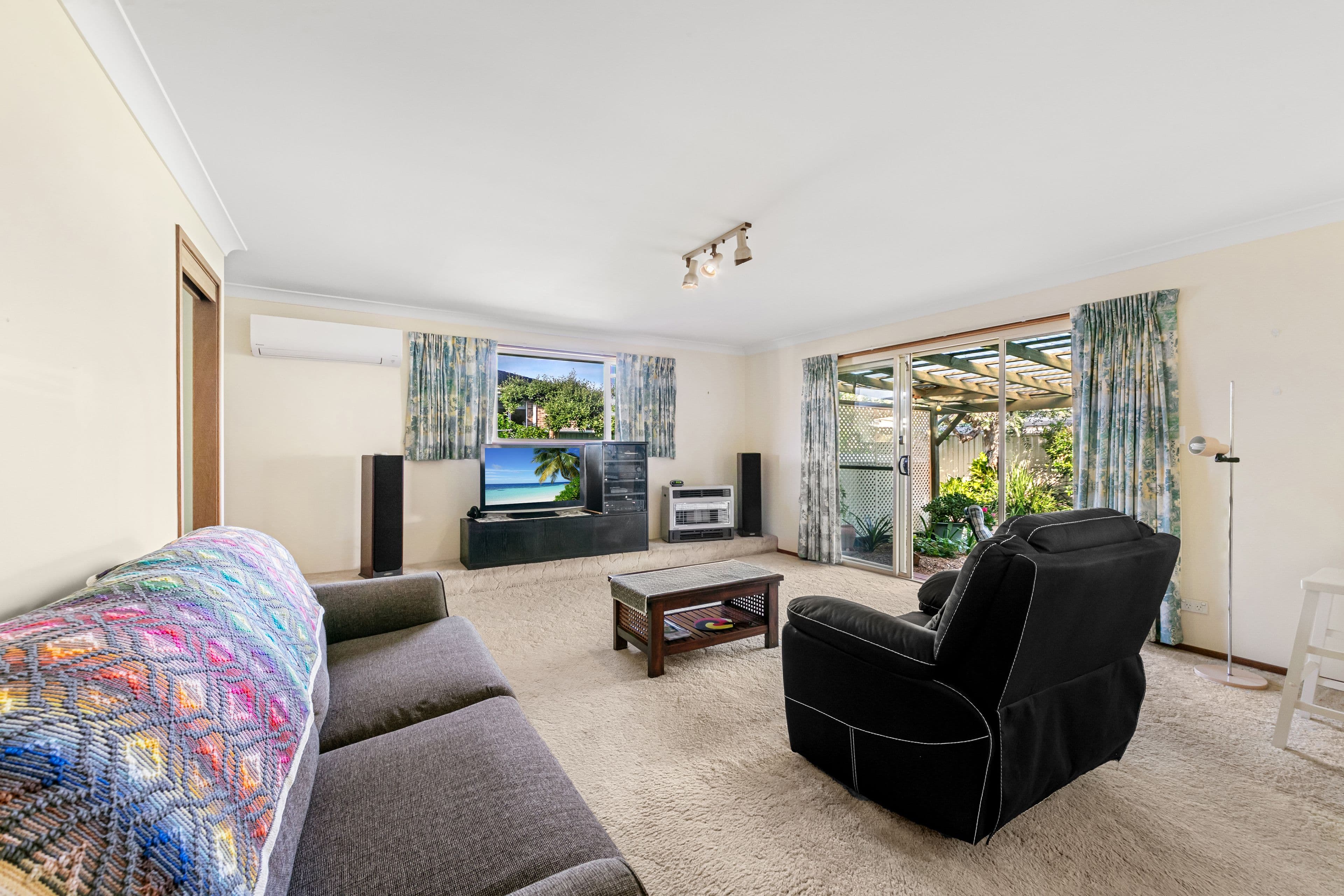 24 Avonlea Avenue, Gorokan NSW 2263, Gorokan - Thumbnail 4