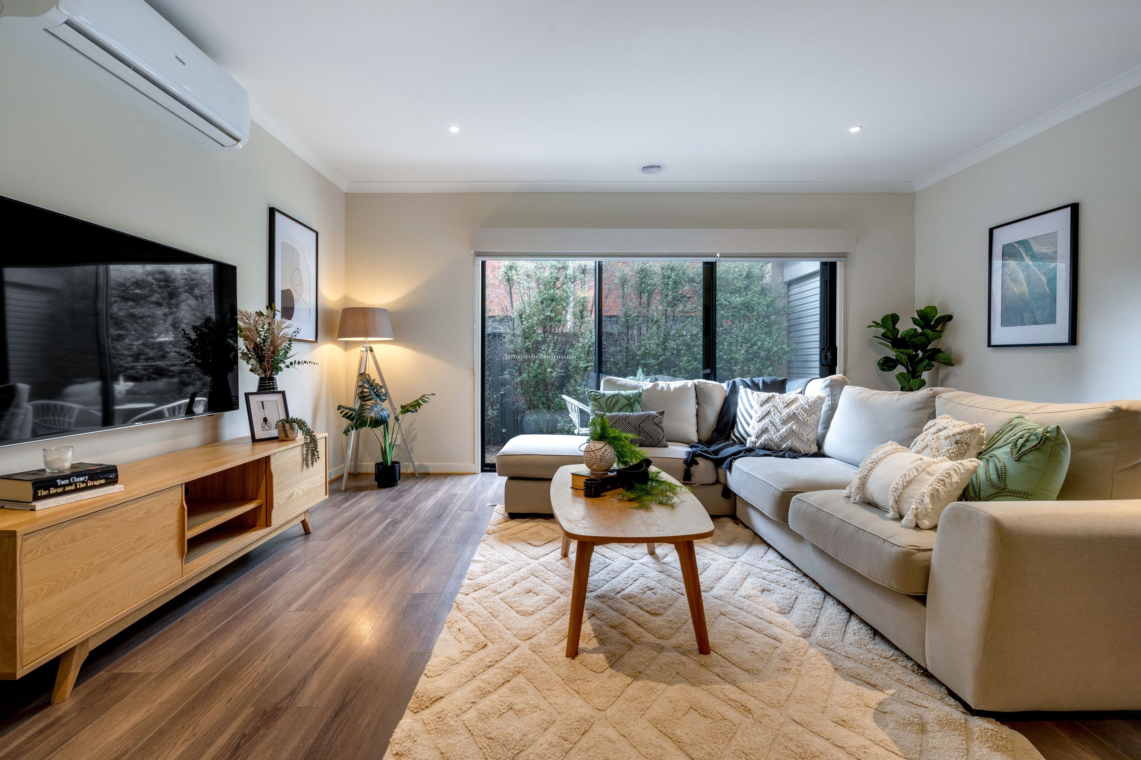 12 Bluebell Drive, Craigieburn VIC 3064, Craigieburn - Thumbnail 2