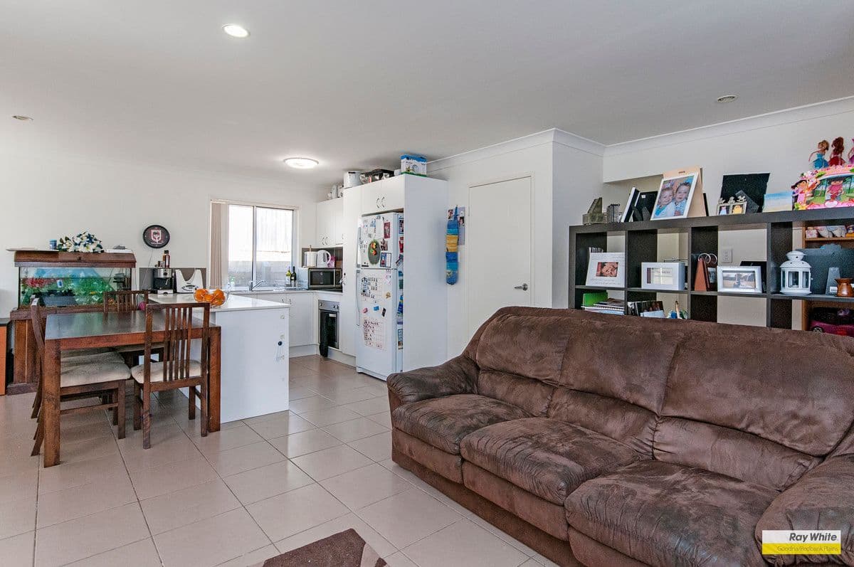 11 Sarah Close, REDBANK PLAINS QLD 4301, Redbank Plains - Thumbnail 2