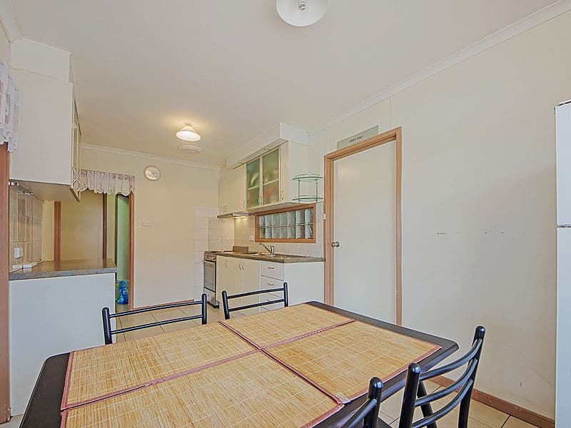 30 Titus Avenue, Hoppers Crossing VIC 3029, Hoppers Crossing - Thumbnail 5