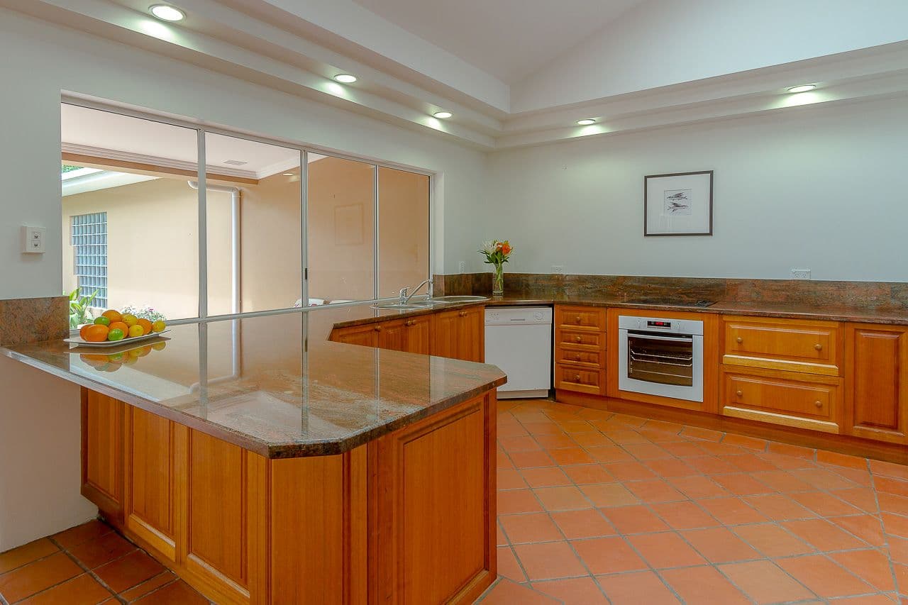 8 Bracknell Place, ASHGROVE QLD 4060, Ashgrove - Thumbnail 4