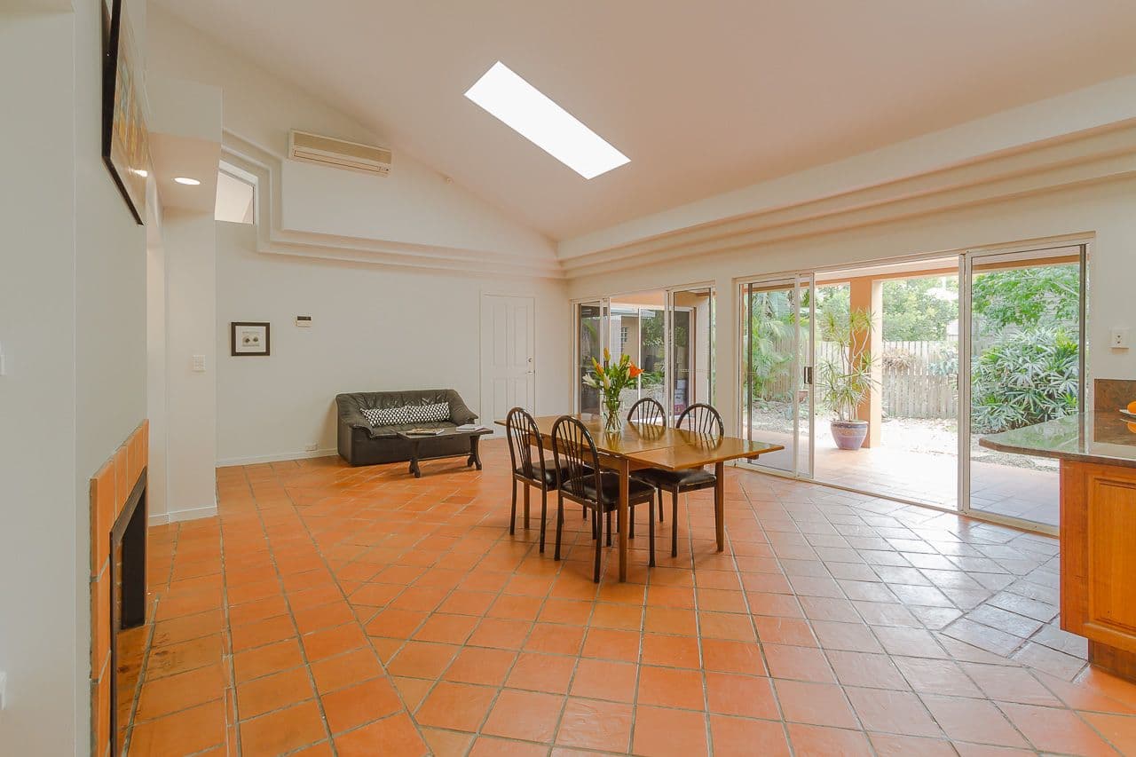 8 Bracknell Place, ASHGROVE QLD 4060, Ashgrove - Thumbnail 5