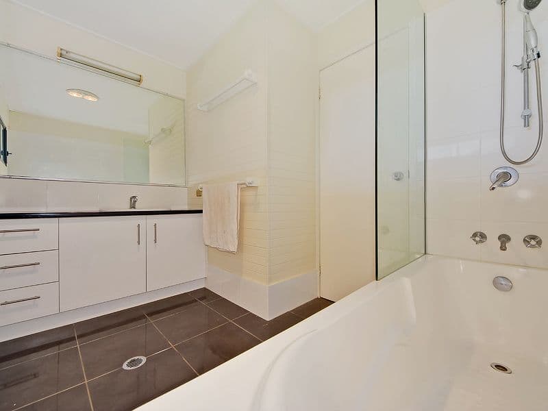 4 Angelia Lane, MERRIMAC QLD 4226, Merrimac - Thumbnail 4