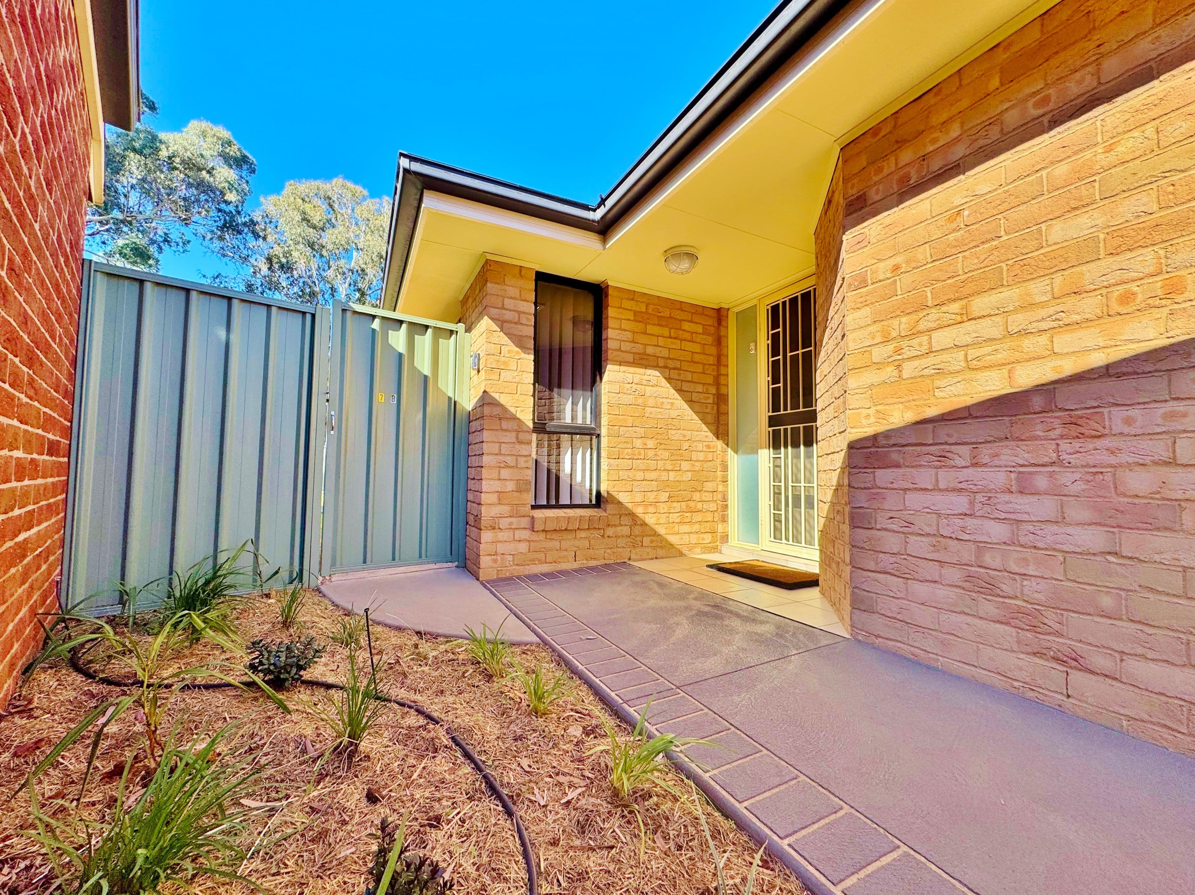 7B Mayoh Place, Young NSW 2594, Young - Thumbnail 2