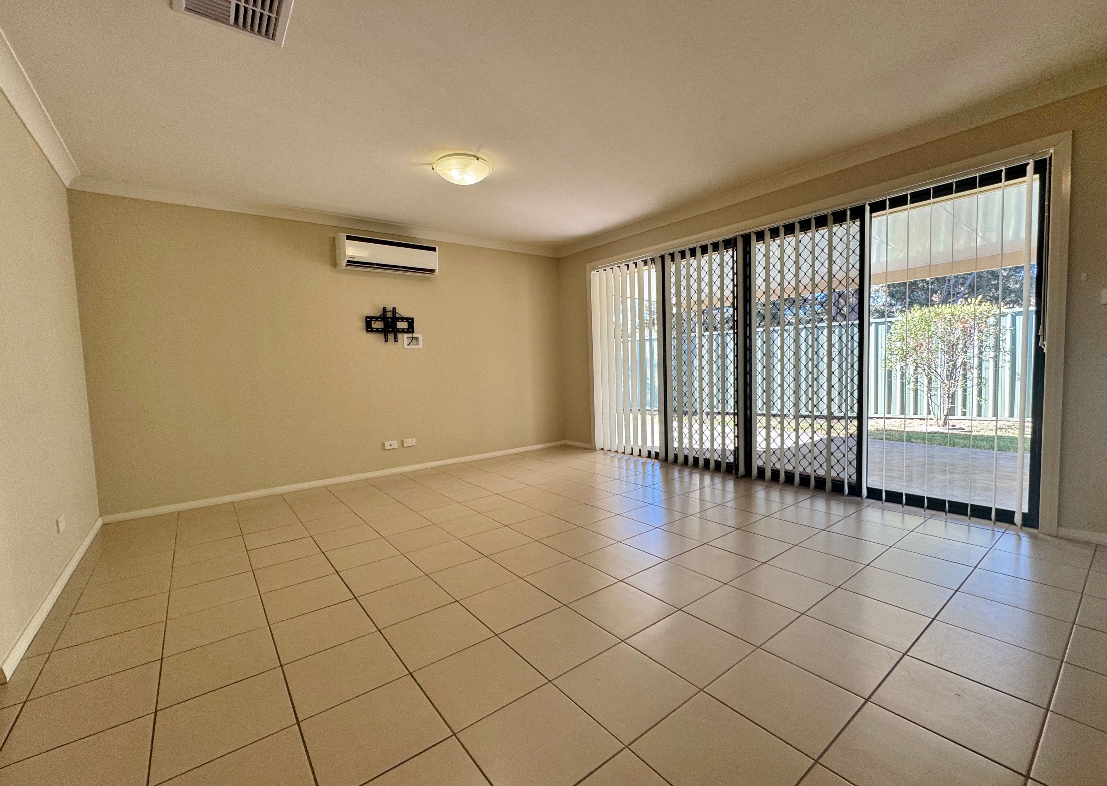 7B Mayoh Place, Young NSW 2594, Young - Thumbnail 6
