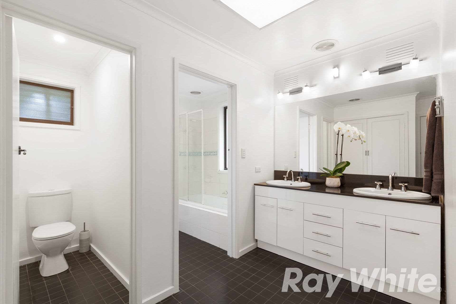 7 Kolonga Court, Greensborough VIC 3088, Greensborough - Thumbnail 8