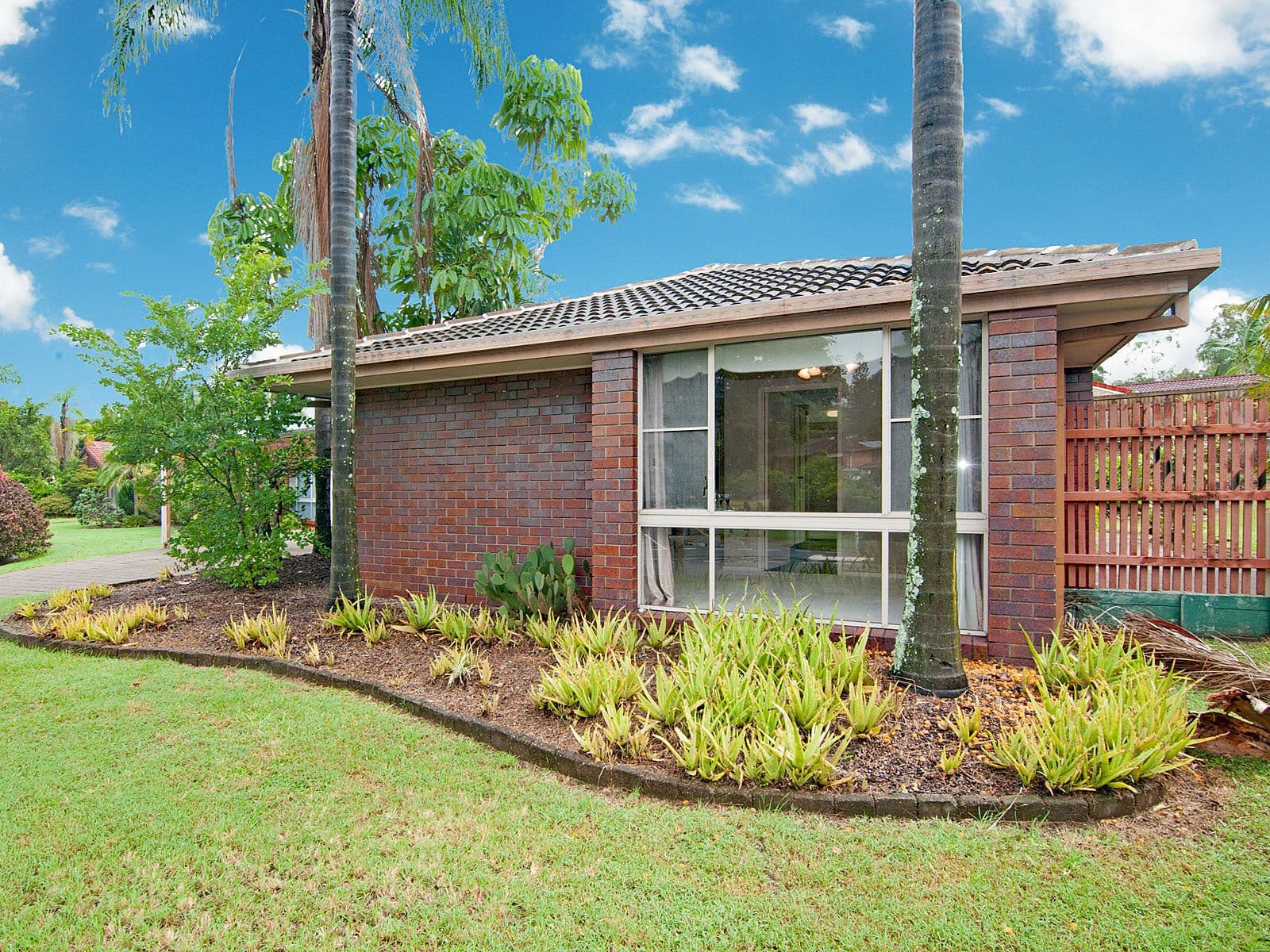 26 Avondale Road, Sinnamon Park QLD 4073, Sinnamon Park - Thumbnail 3