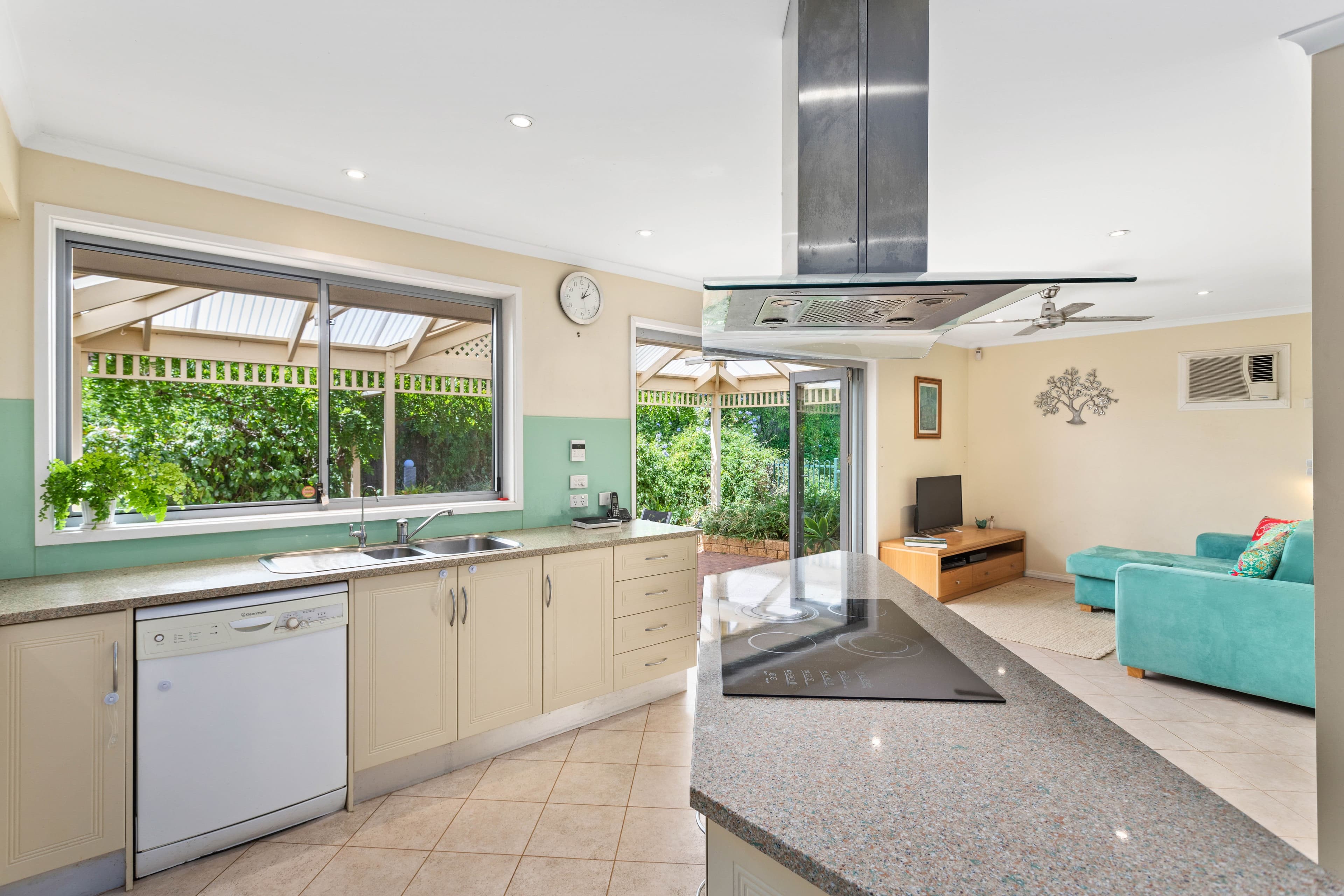 21 Caroline Street, Flagstaff Hill SA 5159, Flagstaff Hill - Thumbnail 7