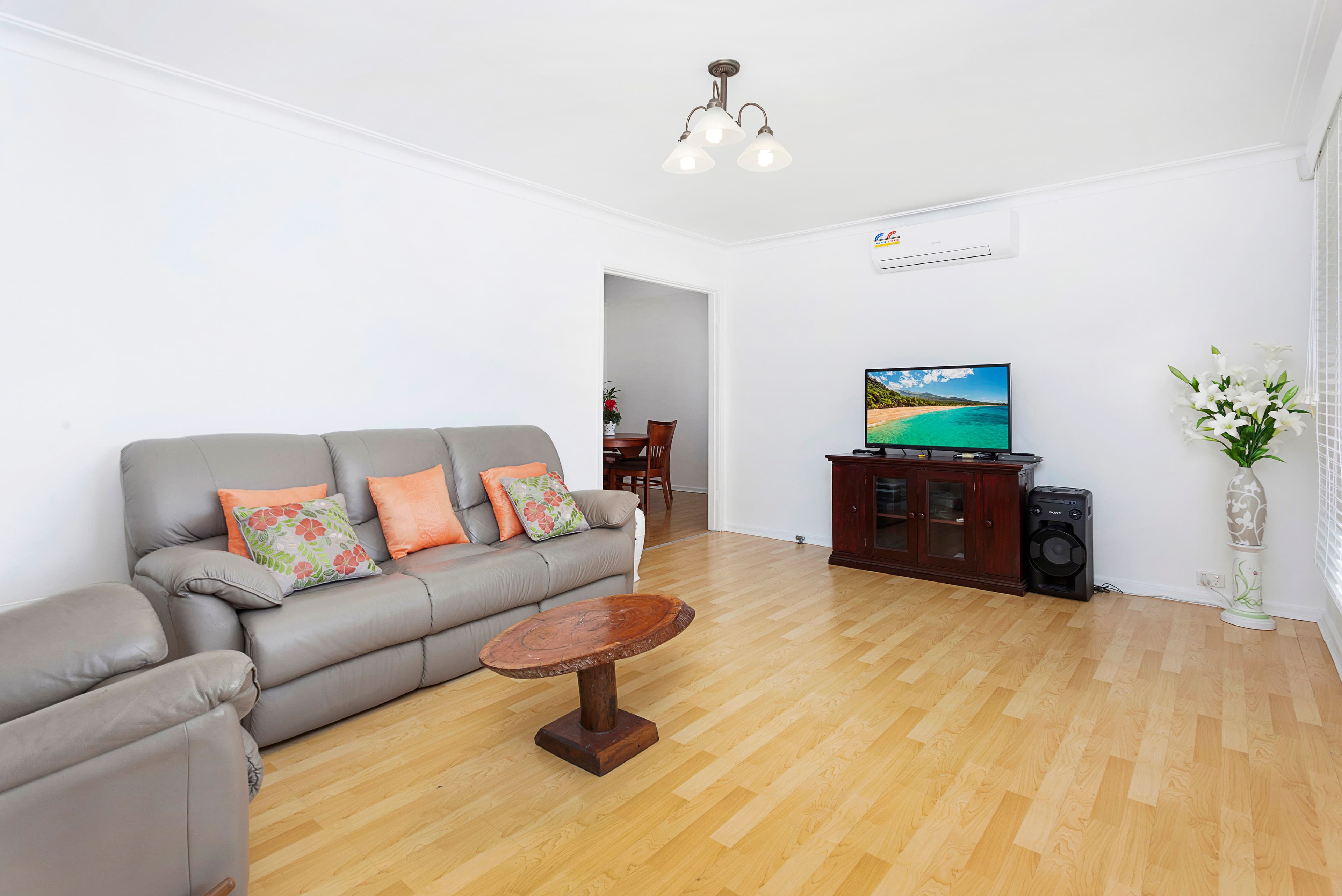 13 Lendine Street, Barrack Heights - Thumbnail 2