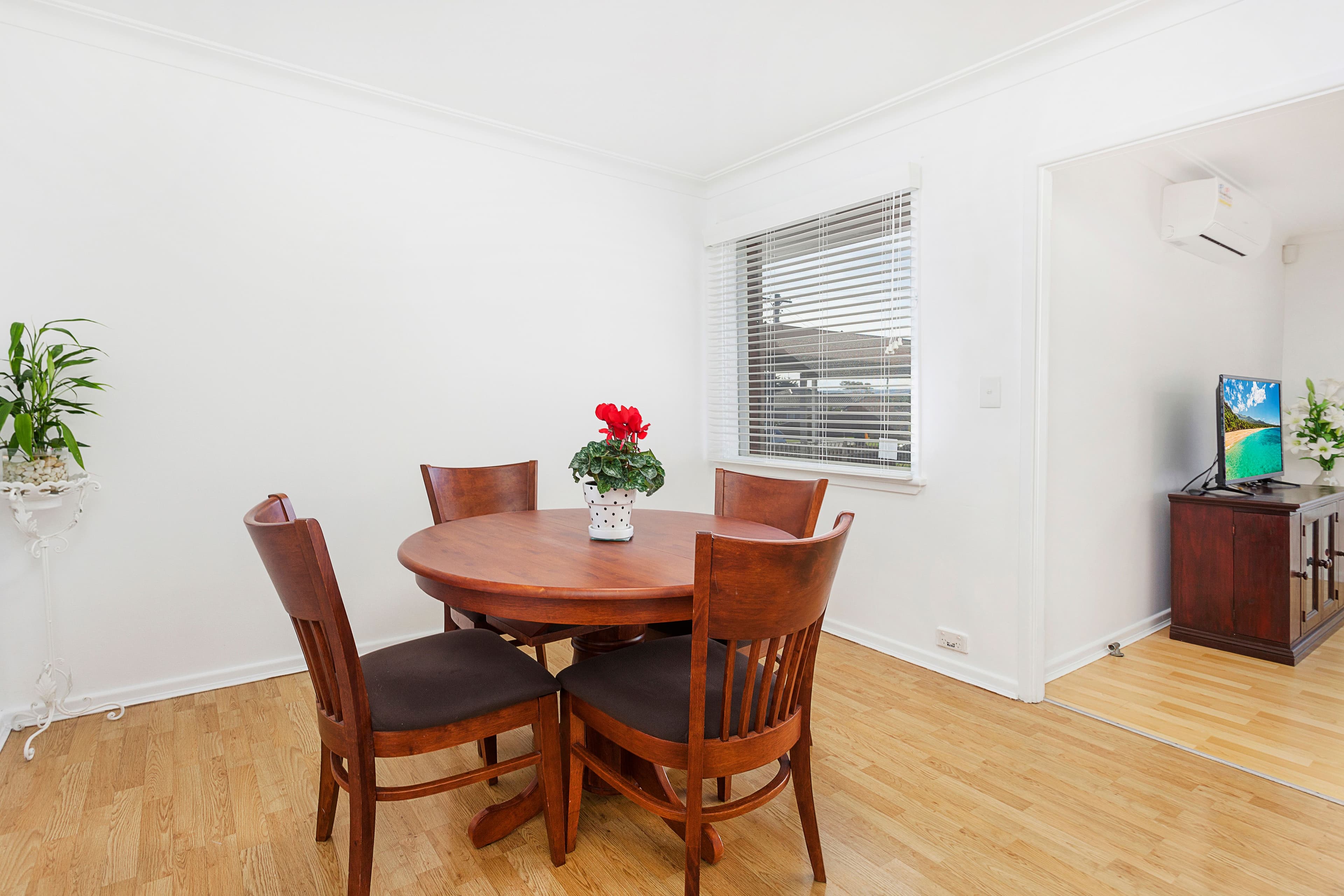 13 Lendine Street, Barrack Heights - Thumbnail 4