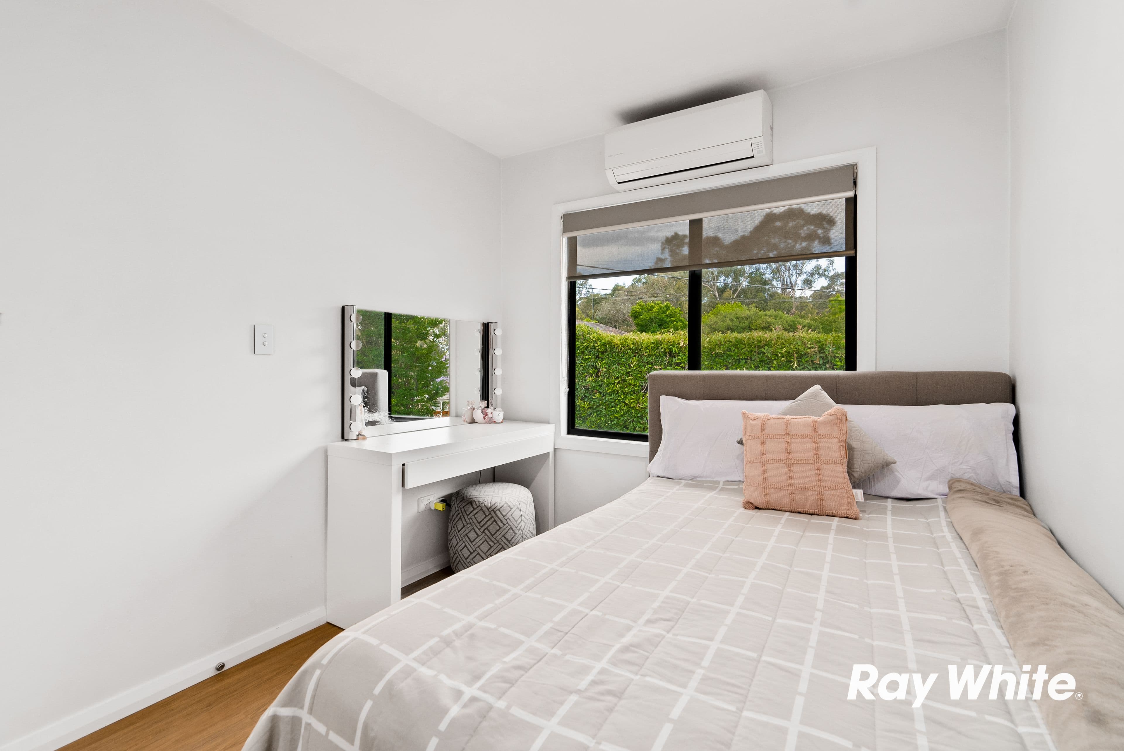8 Lowana Crescent, Seven Hills NSW 2147, Seven Hills - Thumbnail 8