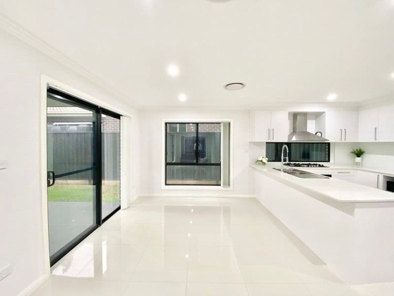 38 Bluebell Crescent, Spring Farm NSW 2570, Spring Farm - Thumbnail 4
