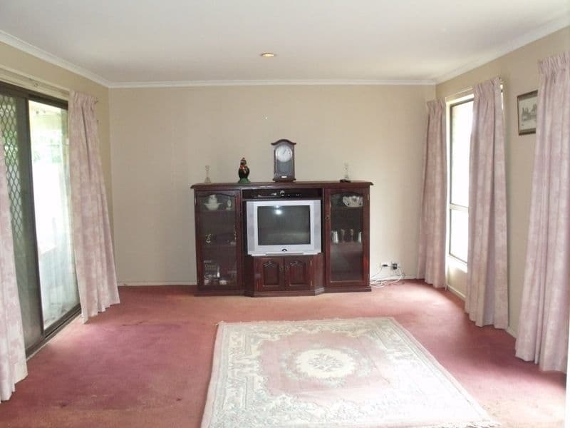 10 Tareena Street, CRAIGMORE SA 5114, Craigmore - Thumbnail 3