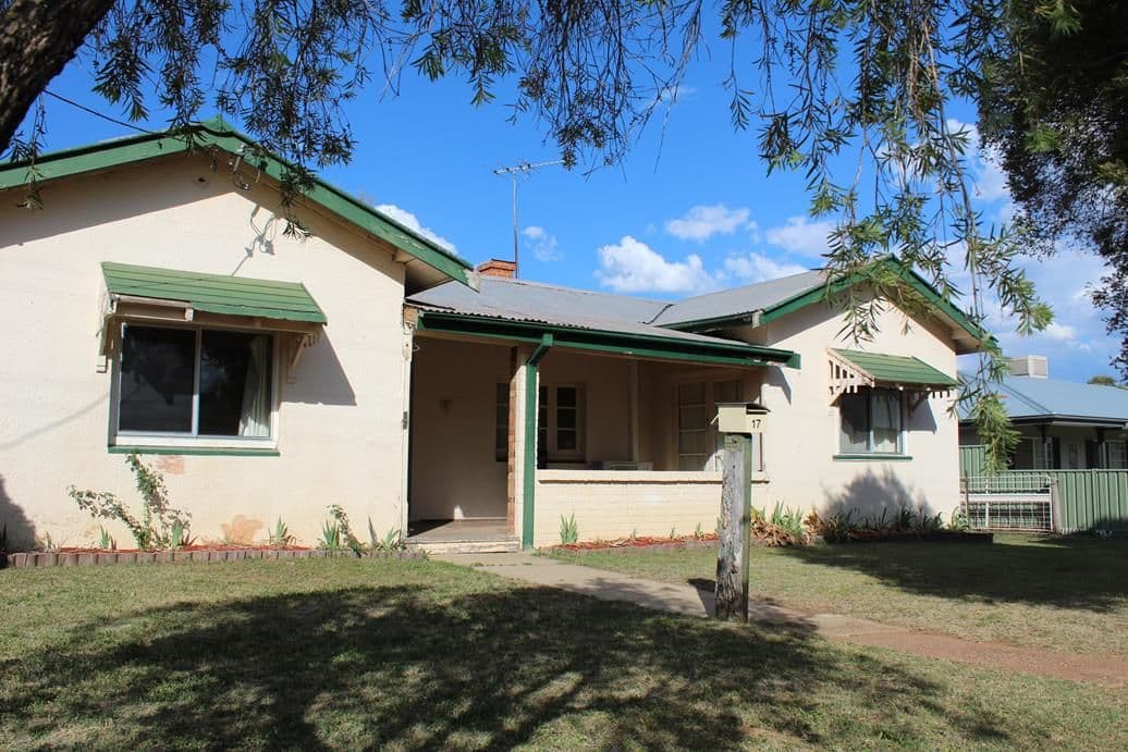 1/15 Beaumont Parade, West Footscray - Image 1