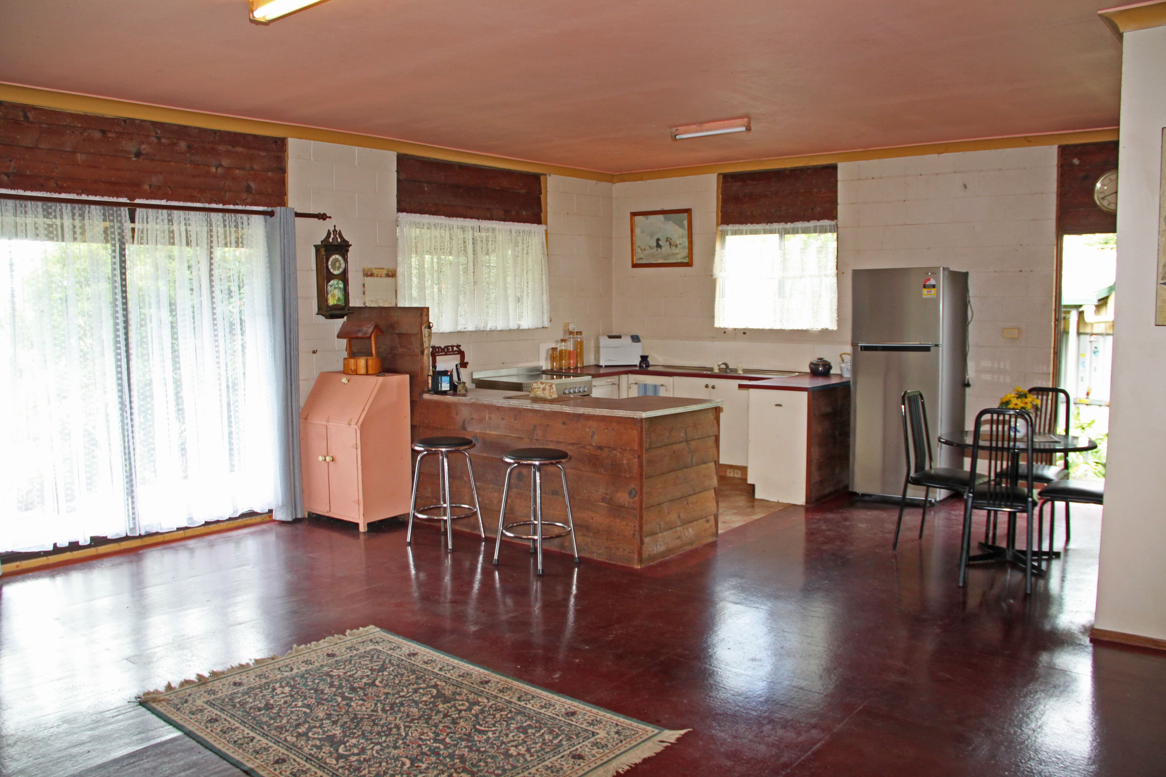 31 Hannam Vale Road, Moorland - Thumbnail 2