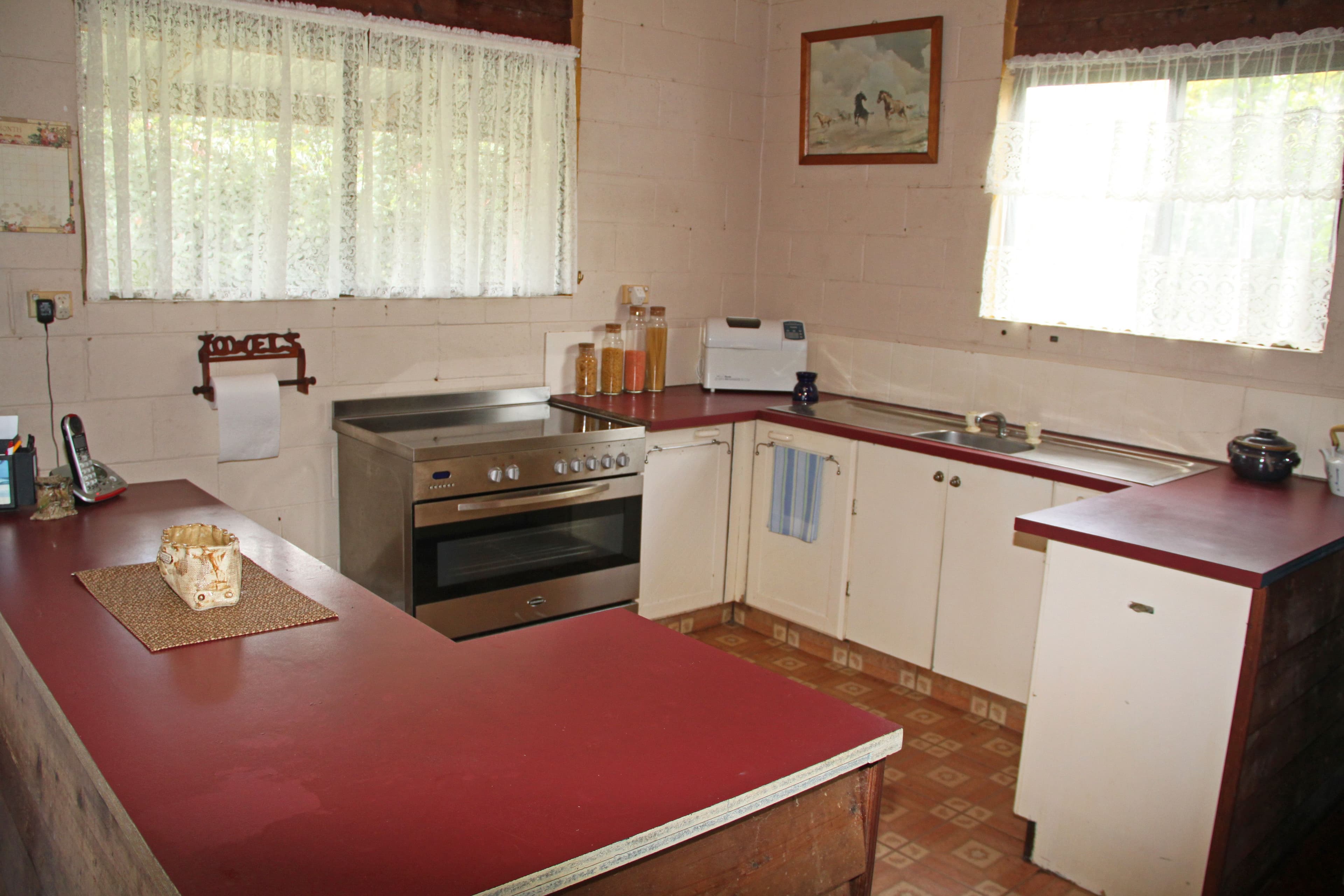 31 Hannam Vale Road, Moorland - Thumbnail 4