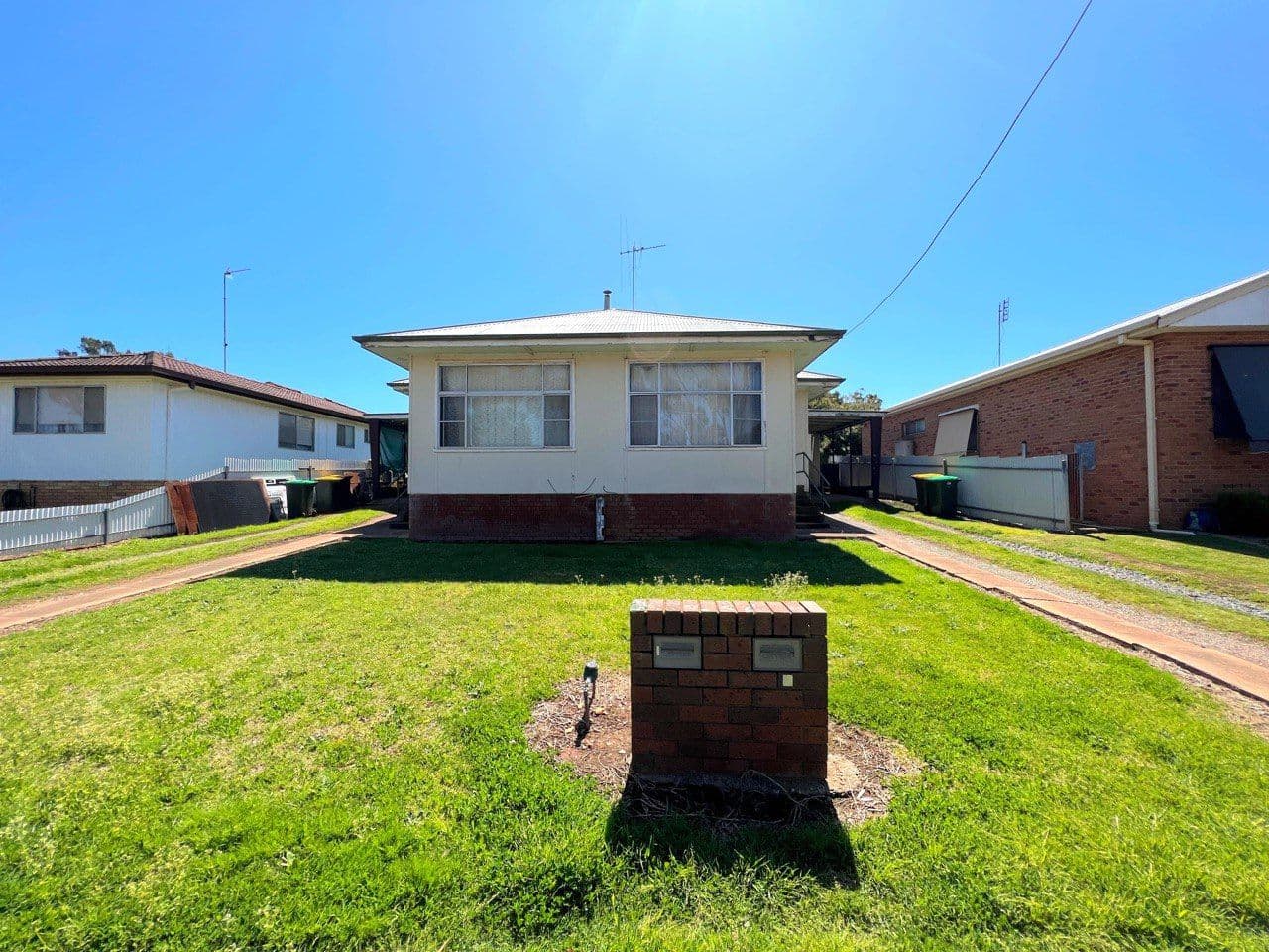1&2/104 Mitchell Street, Parkes NSW 2870, Parkes - Image 1