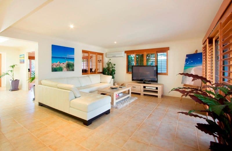 21 Mackay Close, SORRENTO QLD 4217, Sorrento - Image 1