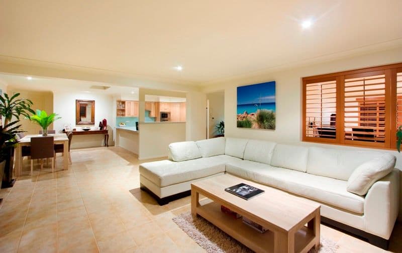 21 Mackay Close, SORRENTO QLD 4217, Sorrento - Thumbnail 4