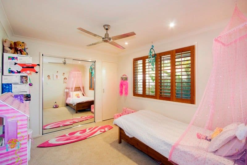21 Mackay Close, SORRENTO QLD 4217, Sorrento - Thumbnail 6