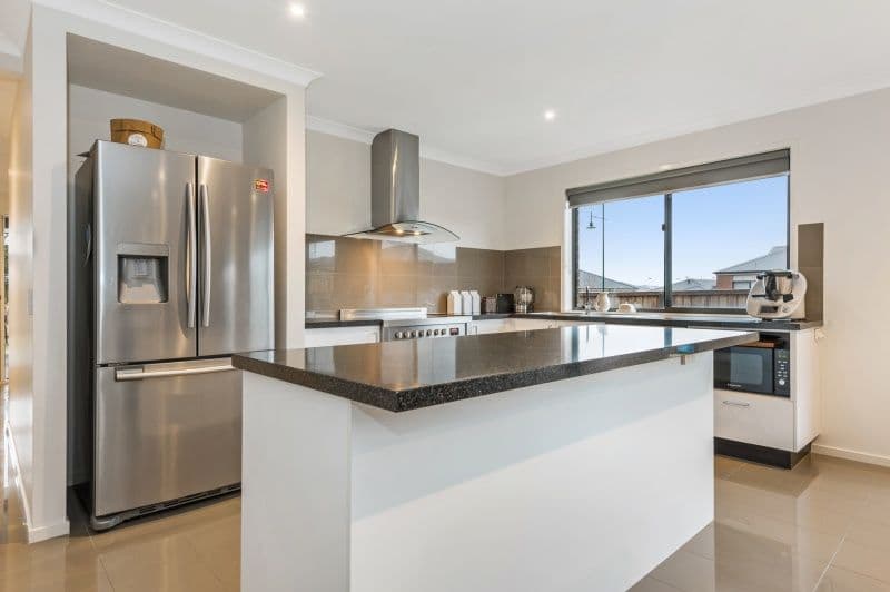1 Merlot Court, BANNOCKBURN VIC 3331, Bannockburn - Thumbnail 2