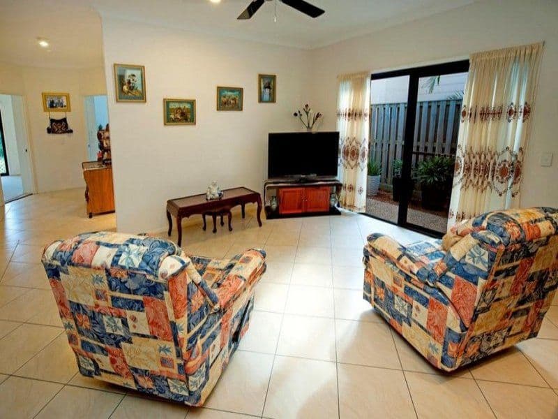 29 Lantau Crescent, VARSITY LAKES QLD 4227, Varsity Lakes - Thumbnail 4