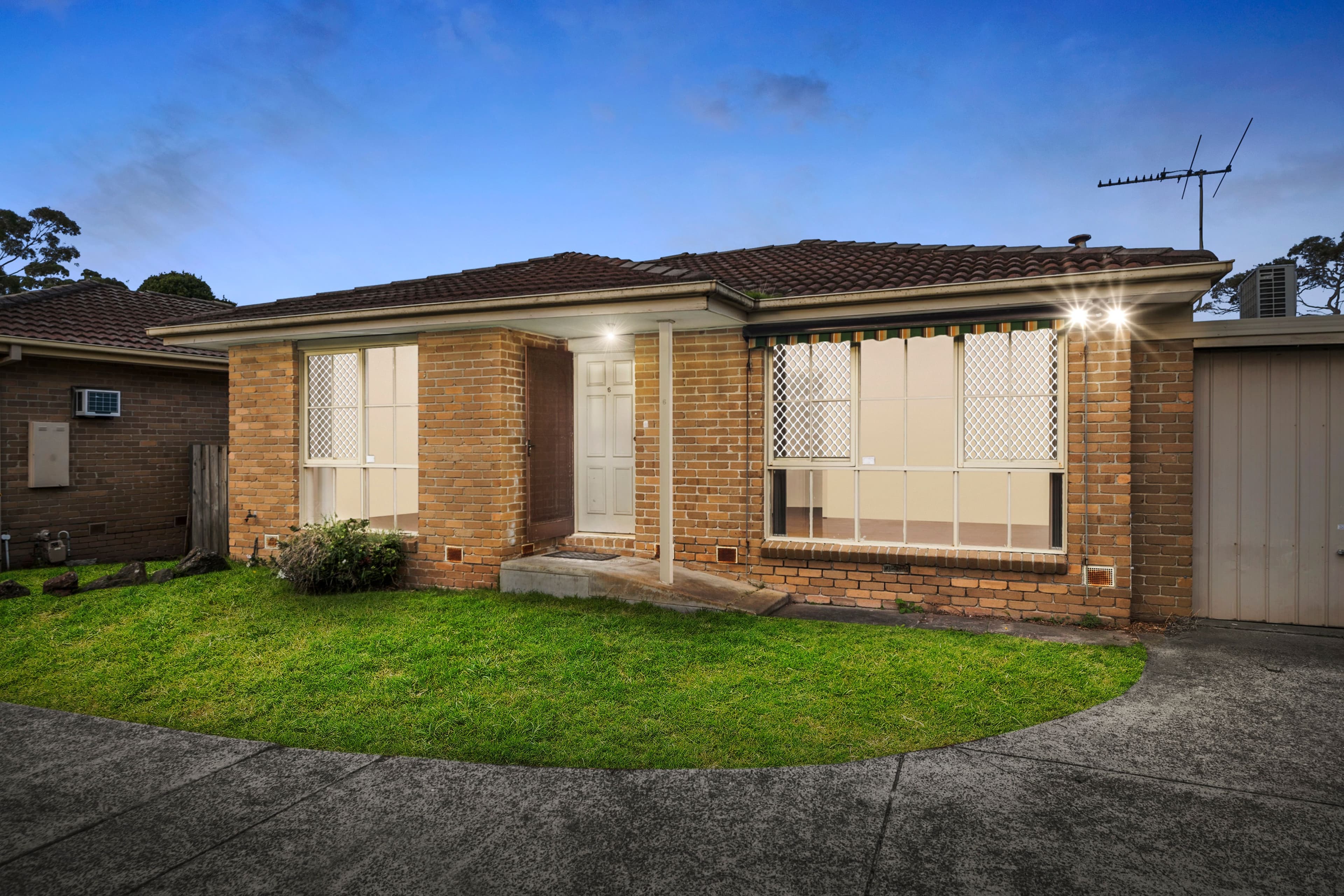 8 Wisewould Avenue, Seaford VIC 3198, Seaford - Image 1