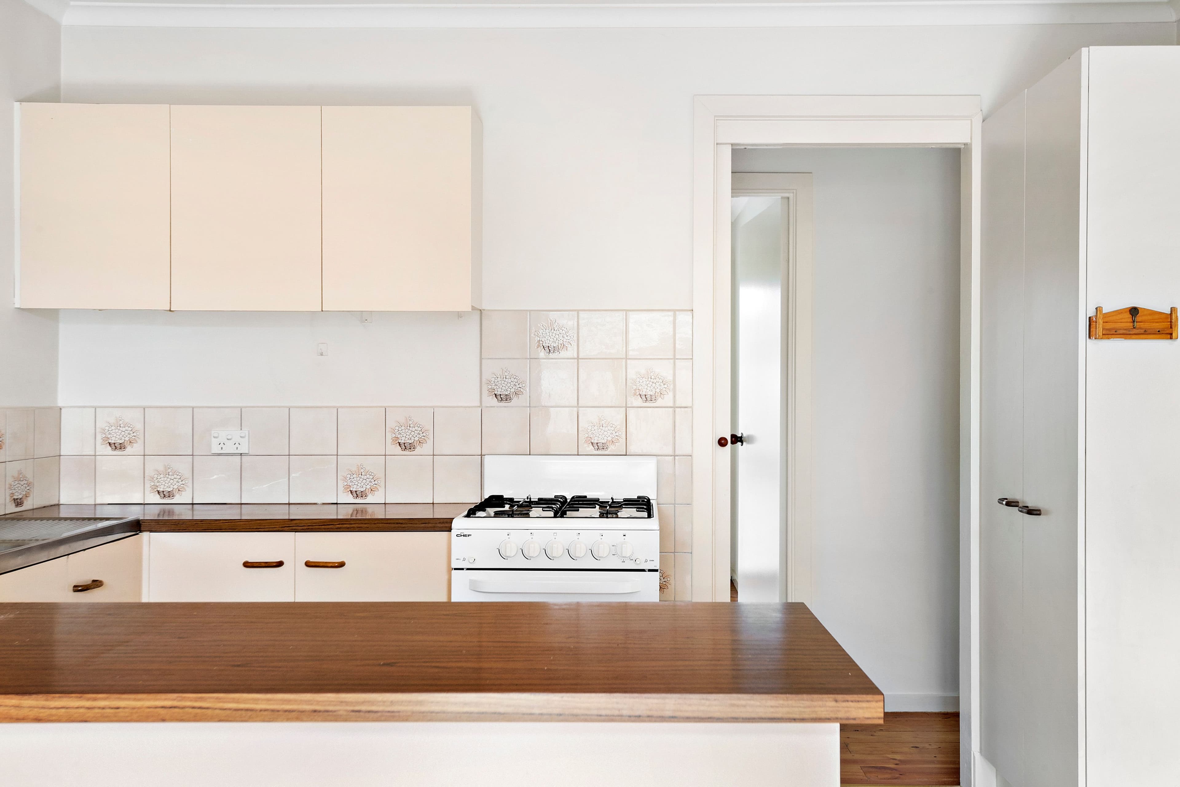 8 Wisewould Avenue, Seaford VIC 3198, Seaford - Thumbnail 4