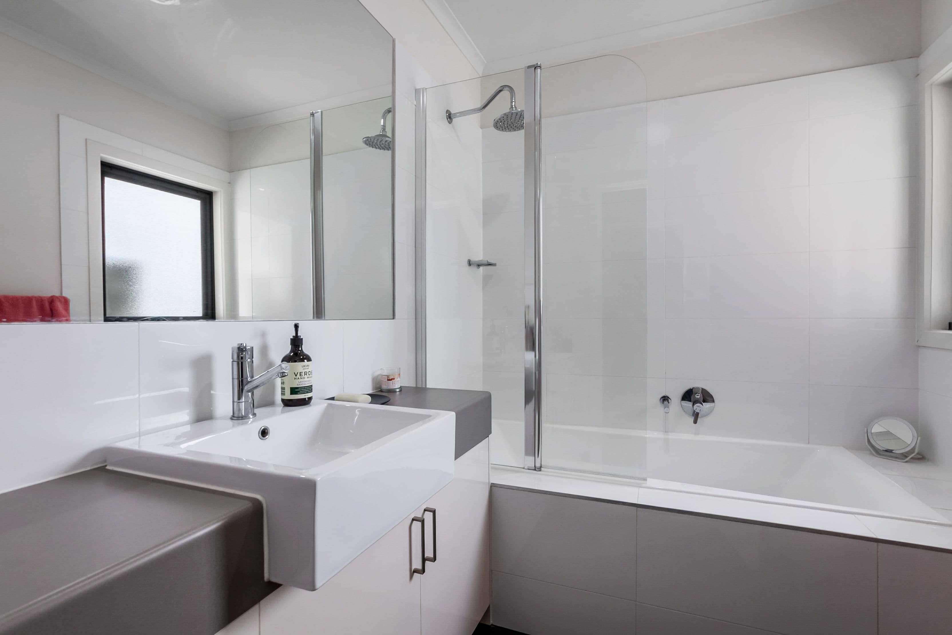 31 Erskine Avenue, Reservoir VIC 3073, Reservoir - Thumbnail 7
