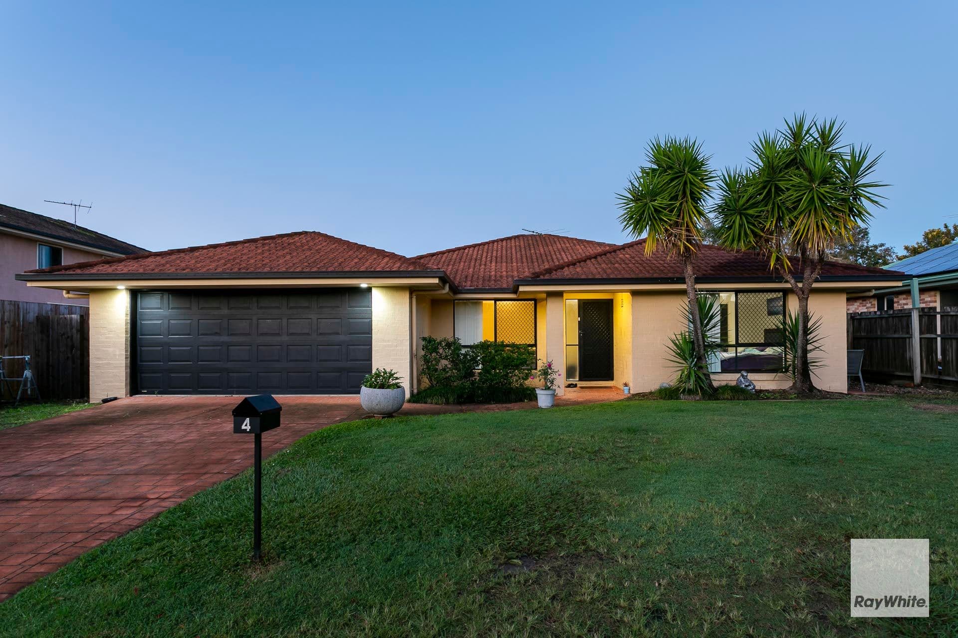 4 Gladebourne Crescent, Victoria Point QLD 4165, Victoria Point - Thumbnail 4