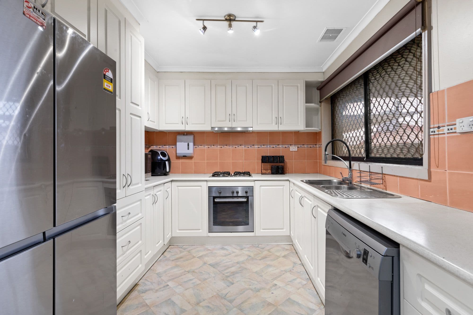 72 Derrimut Road, Hoppers Crossing VIC 3029, Hoppers Crossing - Thumbnail 4