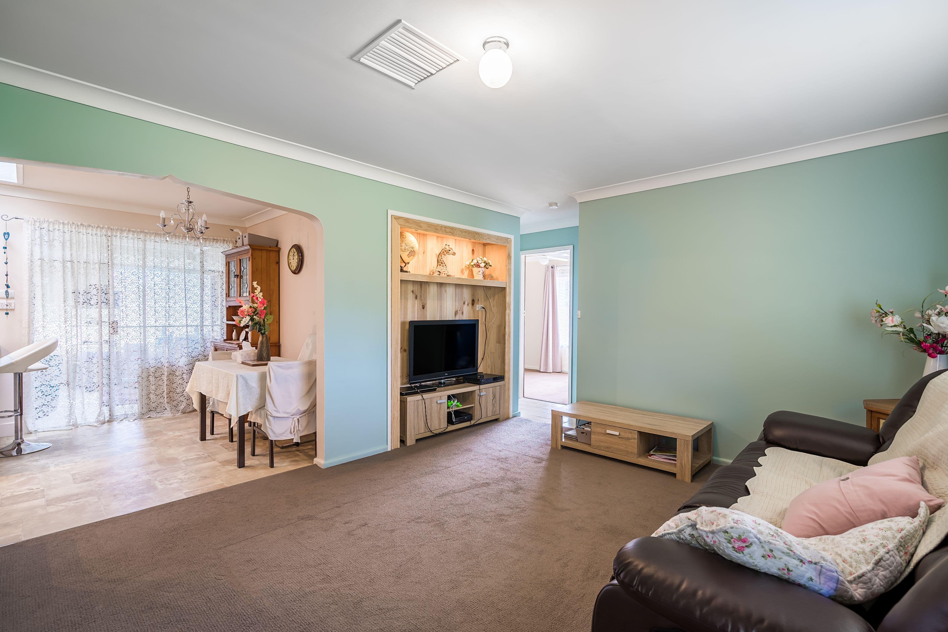 14 Meadowbank Drive, Dubbo - Thumbnail 2