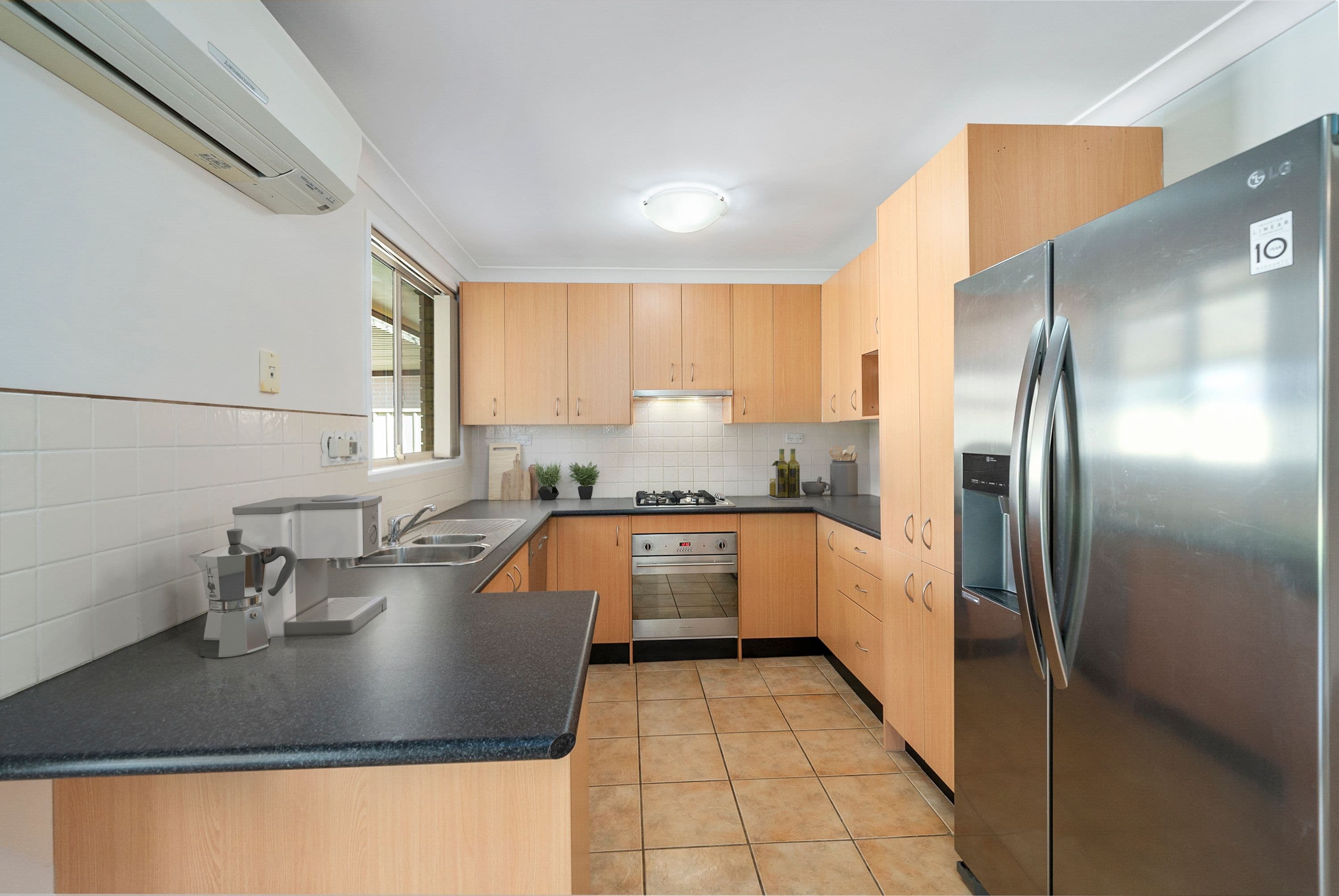 51 Loder Crescent, South Windsor - Thumbnail 5