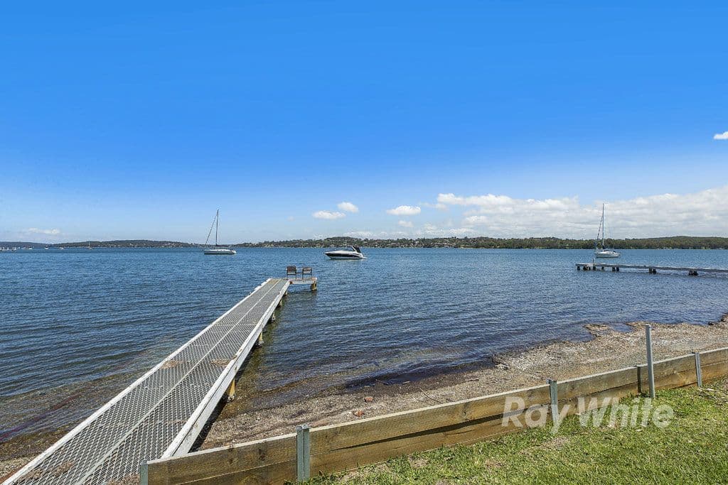 145 Coal Point Road, Coal Point - Thumbnail 2