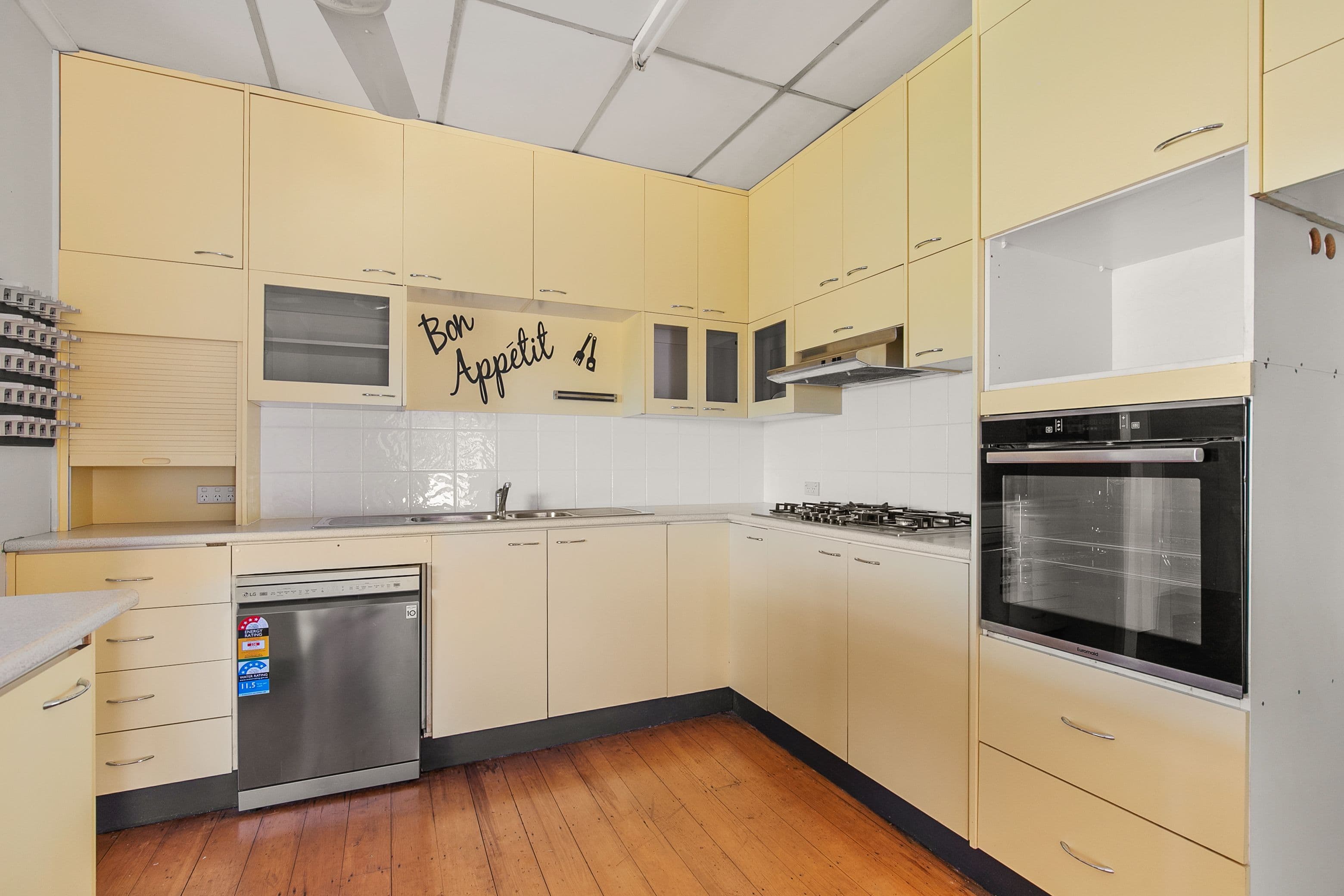 8 Eddy Drive, Capella QLD 4723, Capella - Thumbnail 5