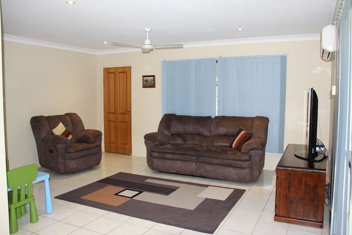 1 Alpine Avenue, BOYNE ISLAND QLD 4680, Boyne Island - Thumbnail 4