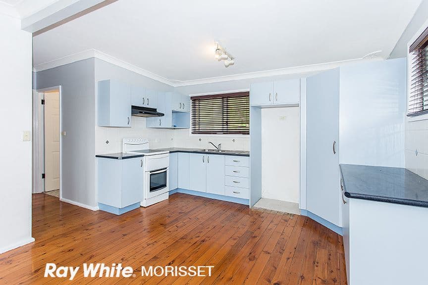 4 Hillcrest Road, Mirrabooka NSW 2264, Mirrabooka - Thumbnail 3