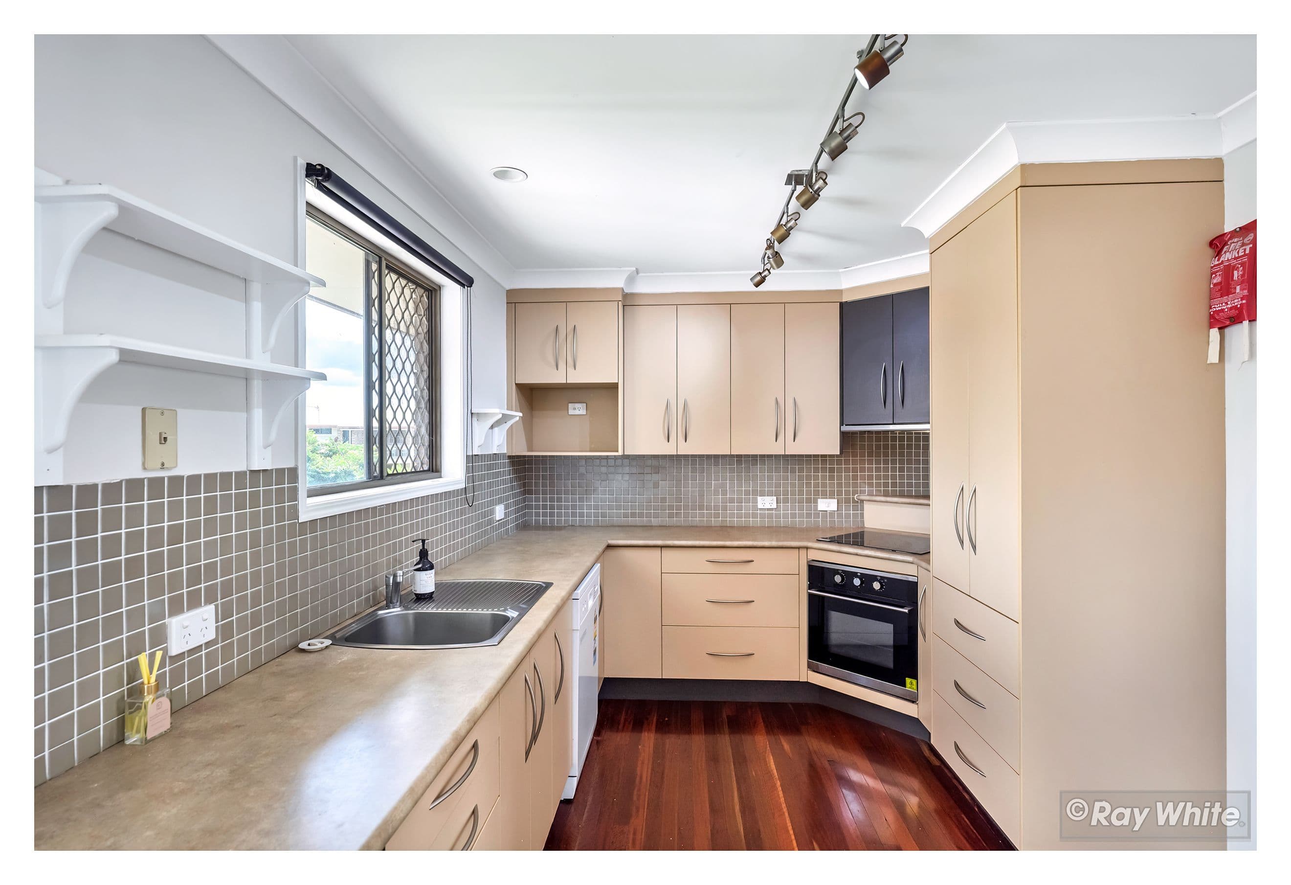 40 Danker Street, Norman Gardens QLD 4701, Norman Gardens - Thumbnail 6