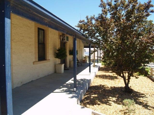 6 Pflaum Terrace, WAIKERIE SA 5330, Waikerie - Thumbnail 2