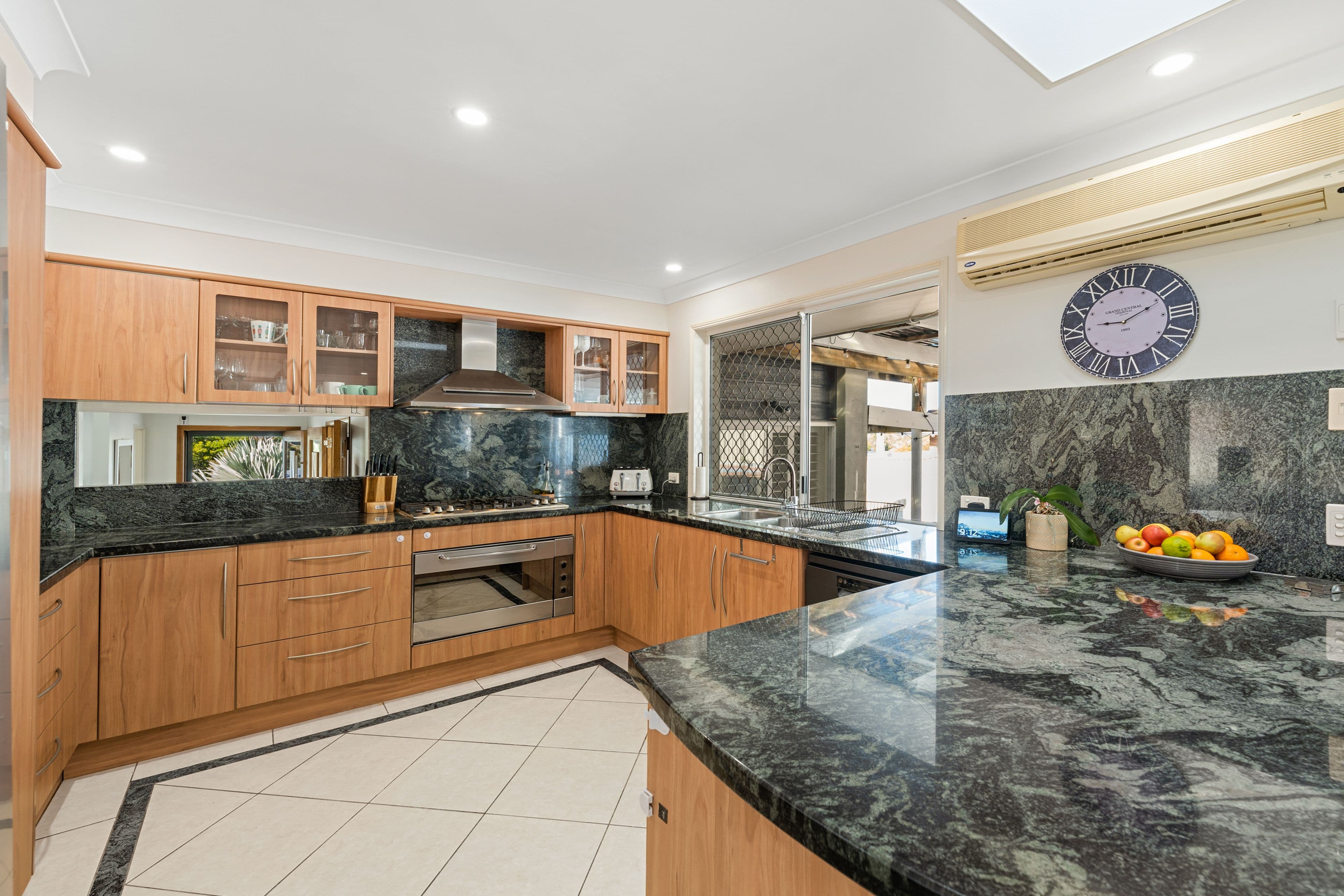 37 Jack Nicklaus Way, Parkwood QLD 4214, Parkwood - Thumbnail 4