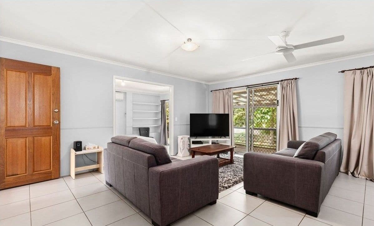 16 Bordeau Crescent, Petrie QLD 4502, Petrie - Thumbnail 3